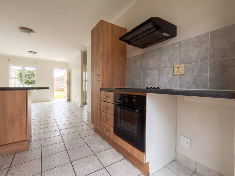 To Let 2 Bedroom Property for Rent in Costa Da Gama Western Cape